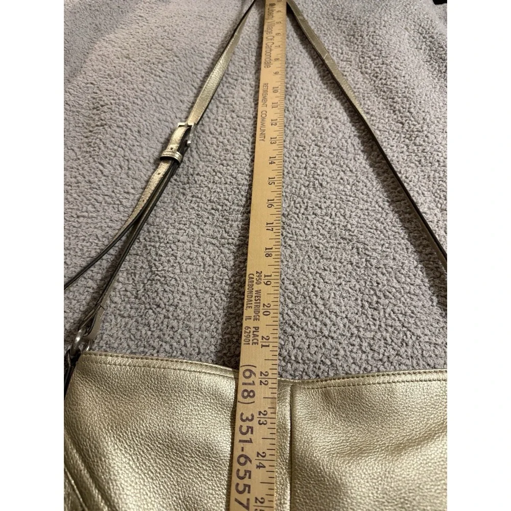 B. Makowsky Metallic Gold Leather Crossbody Purse Magnetic Close Tassels Zippers